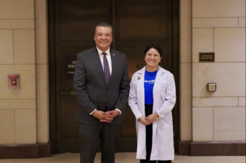 URI Alumna Dr. Denisse Rojas