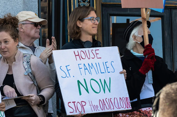 Dominika Seidman at rally